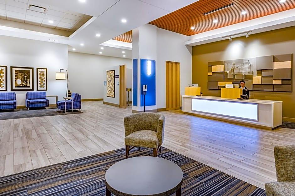 Holiday Inn Express & Suites Lincoln Downtown