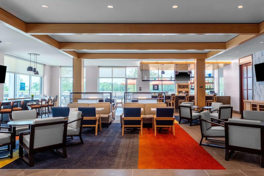 Hyatt House The Woodlands-Shenandoah