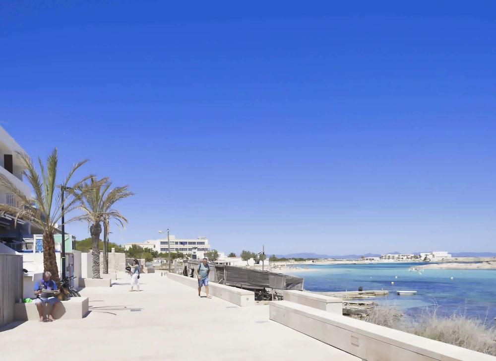 Roquetes Rooms - Formentera Break