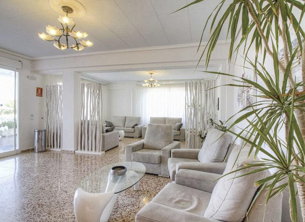 Roquetes Rooms - Formentera Break