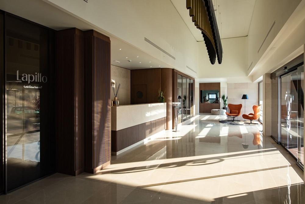 Gold Tower Lifestyle Hotel