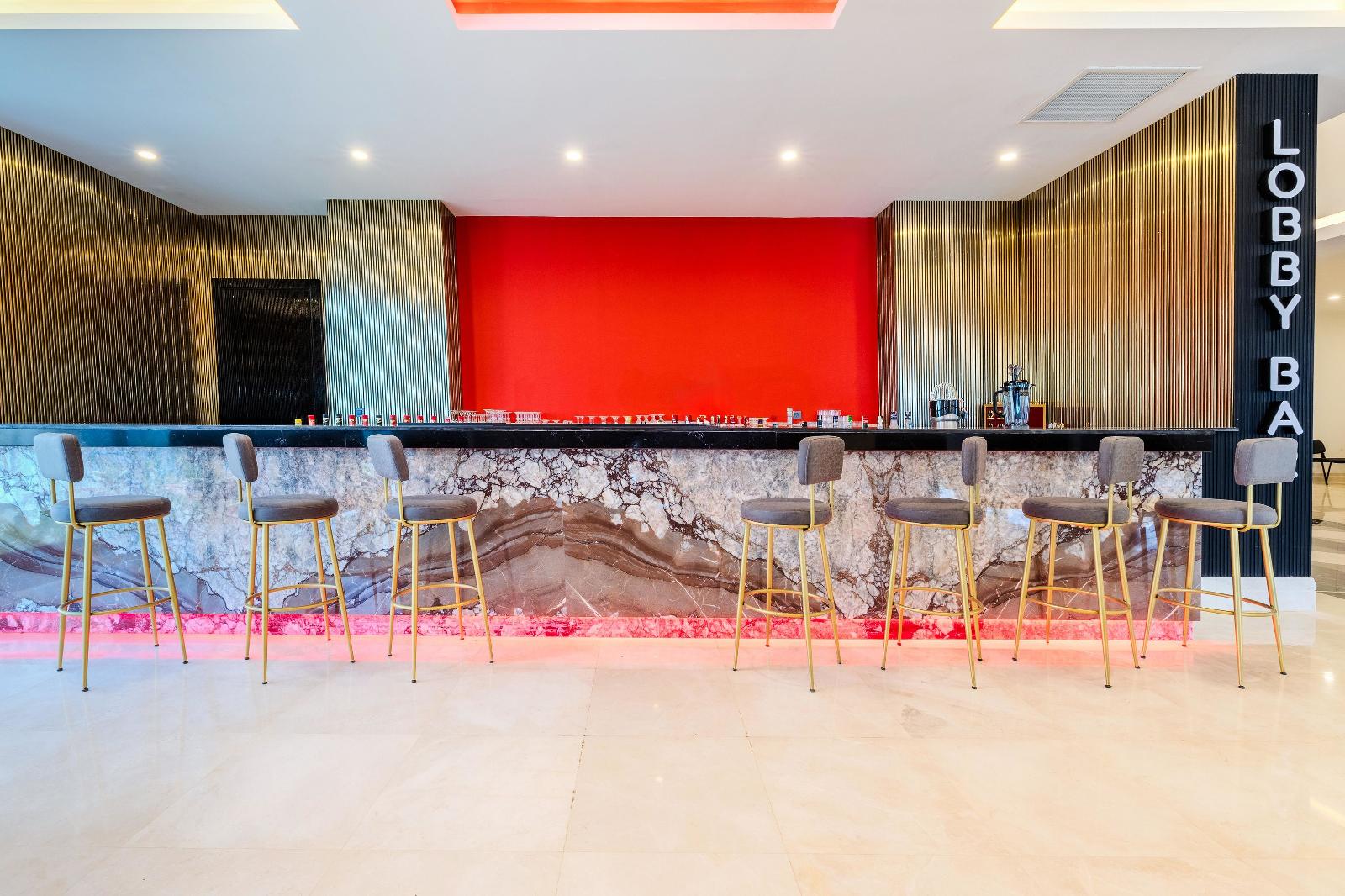 Granada Luxury Red