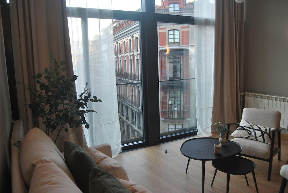 Zalle Oviedo Suites