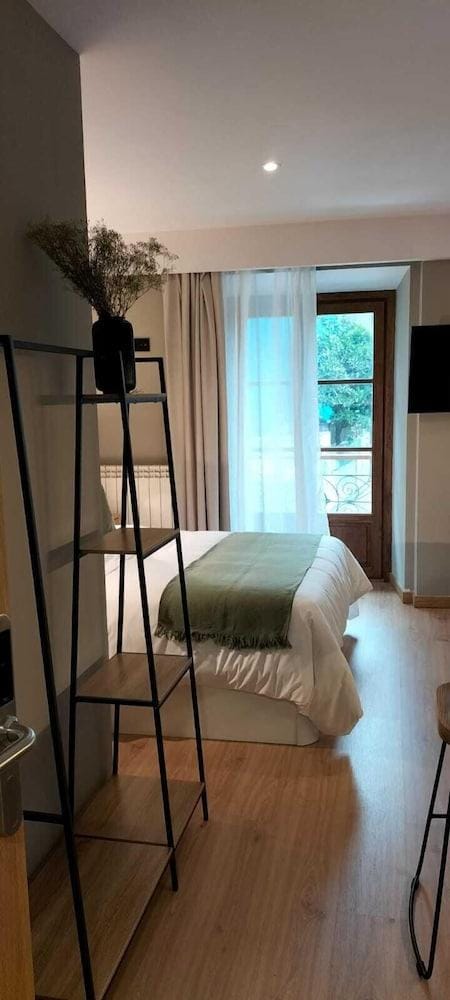 Zalle Oviedo Suites