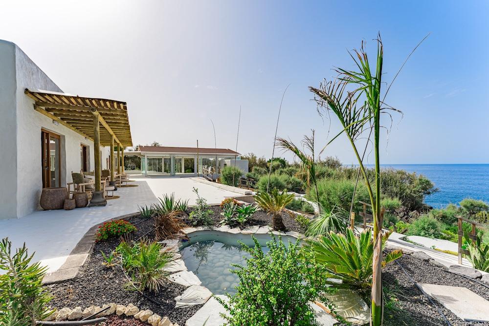 Boutique Eco-Hotel Costa Mágica