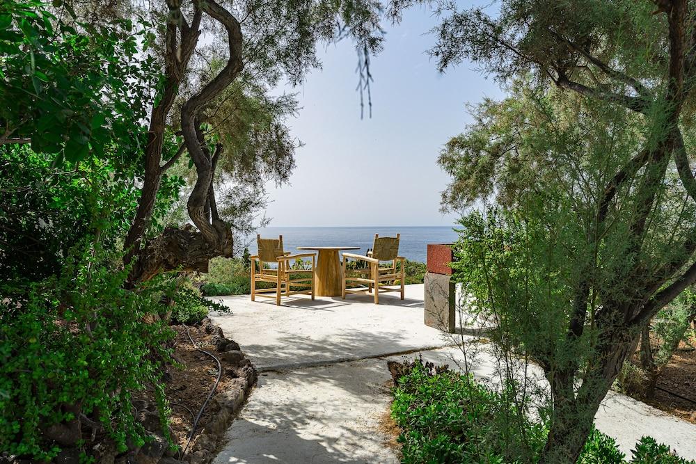 Boutique Eco-Hotel Costa Mágica