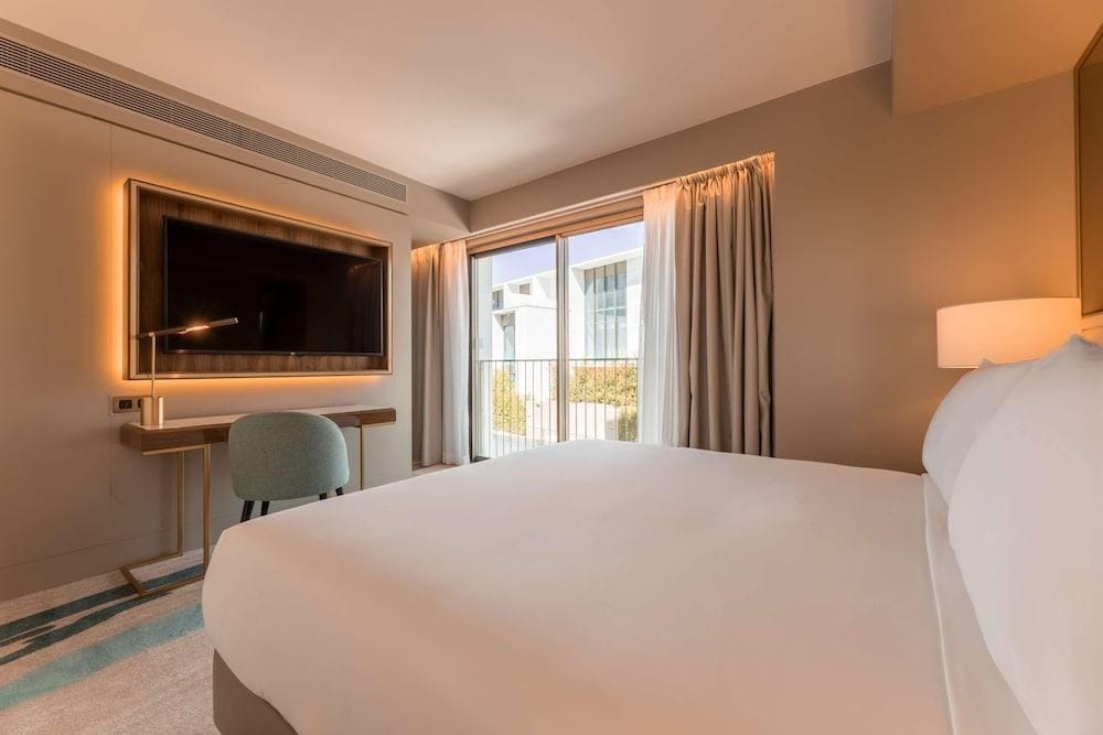 Legacy Hotel Cascais, Curio Collection by Hilton