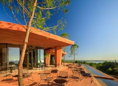 Palmares Signature Apartments