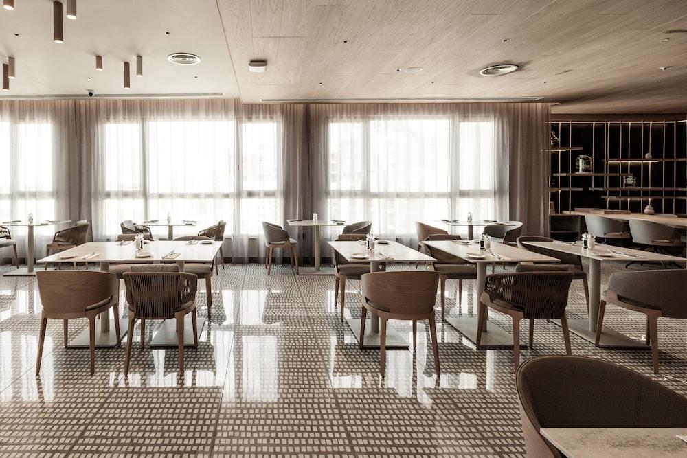 Ac Hotel By Marriott St. Julian's