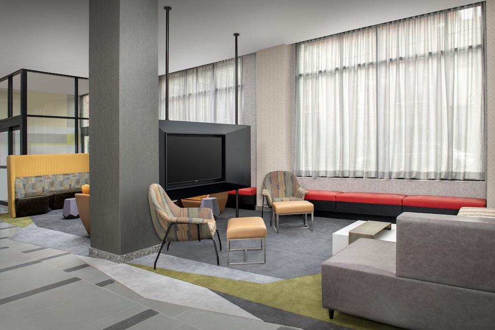 Residence Inn By Marriott New York Queens