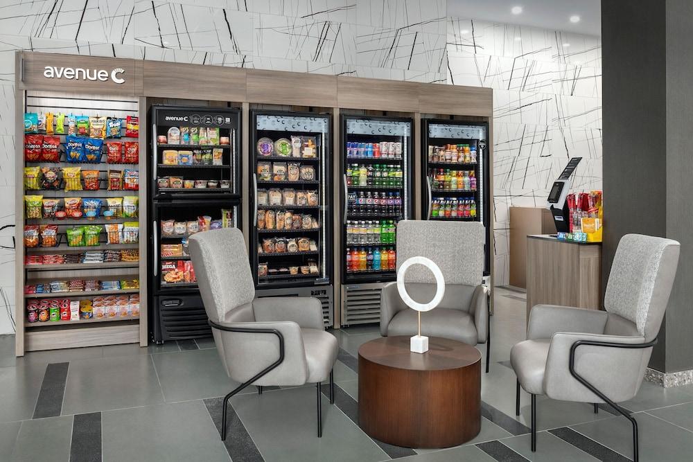 Residence Inn By Marriott New York Queens
