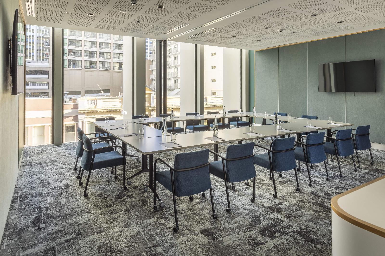 Holiday Inn Express Auckland City Centre, An Ihg Hotel
