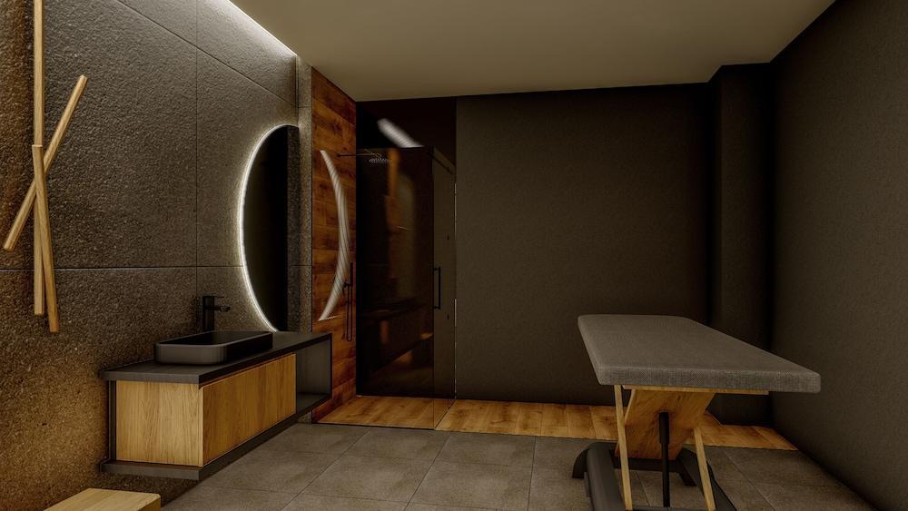Ensana Aquahouse Hotel