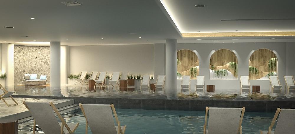 Ensana Aquahouse Hotel