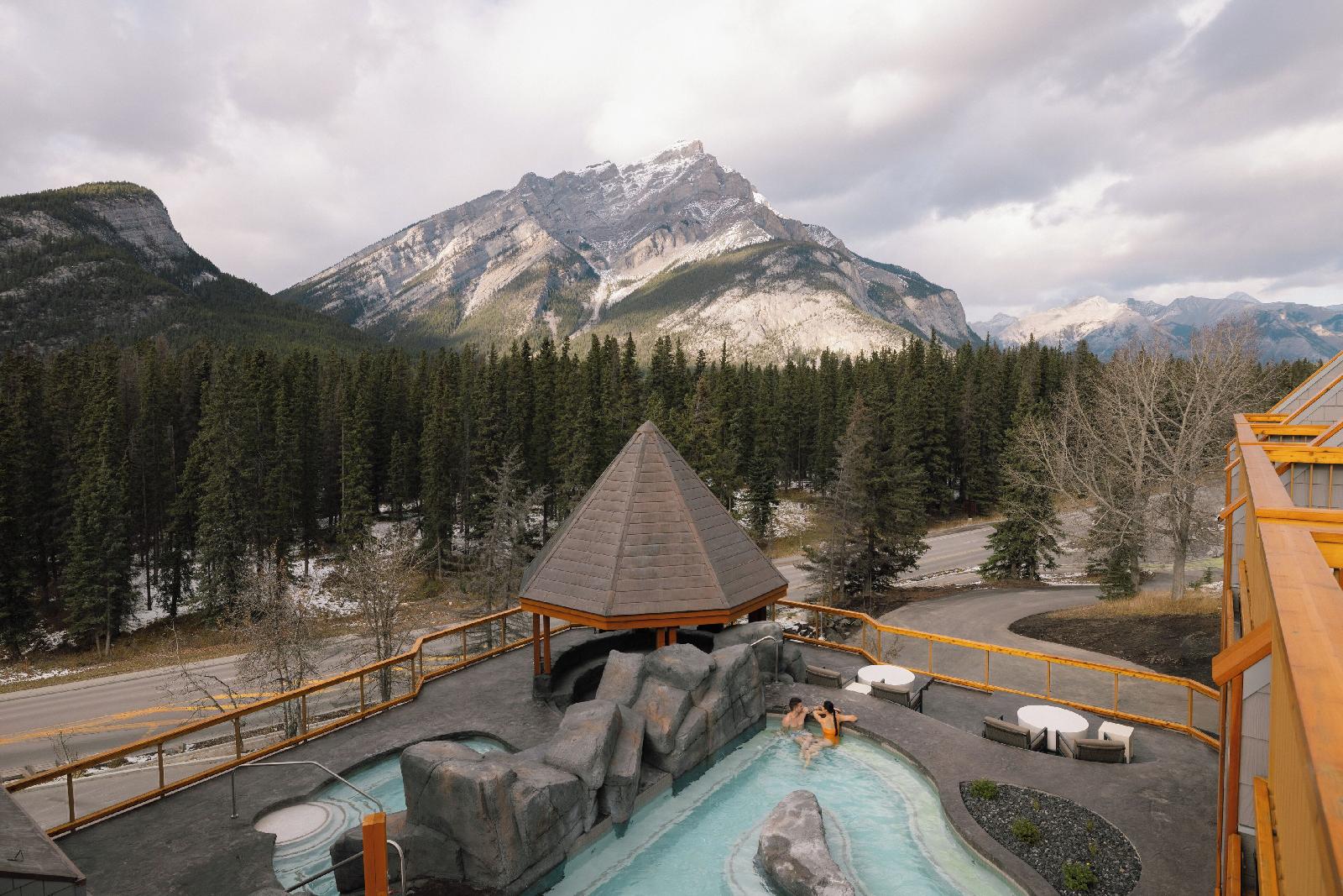 Hotel Canoe And Suites