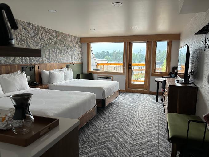 Hotel Canoe And Suites
