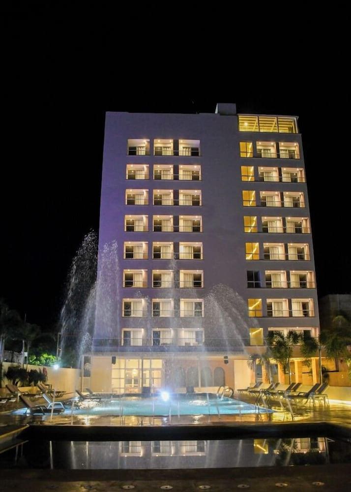 Ciela Hotel & Beach Club