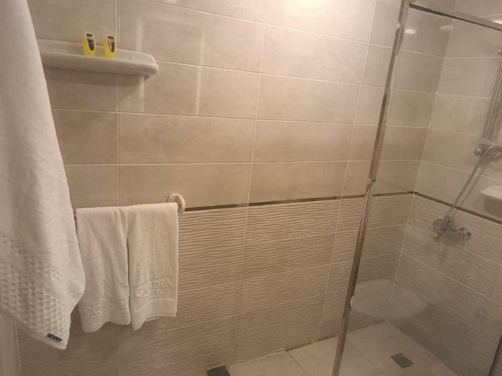 Mar Charbel Hotel Cairo