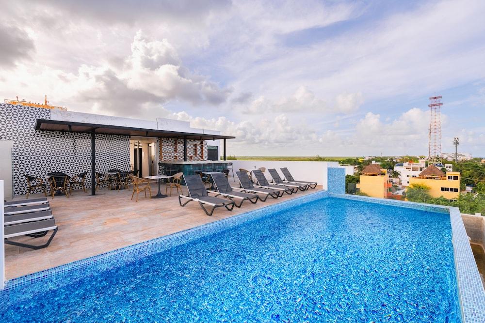 We Hotel Puerto Morelos