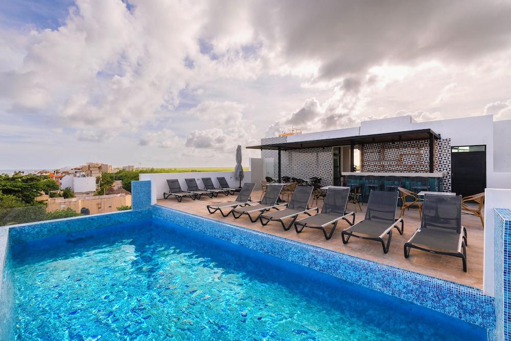 We Hotel Puerto Morelos
