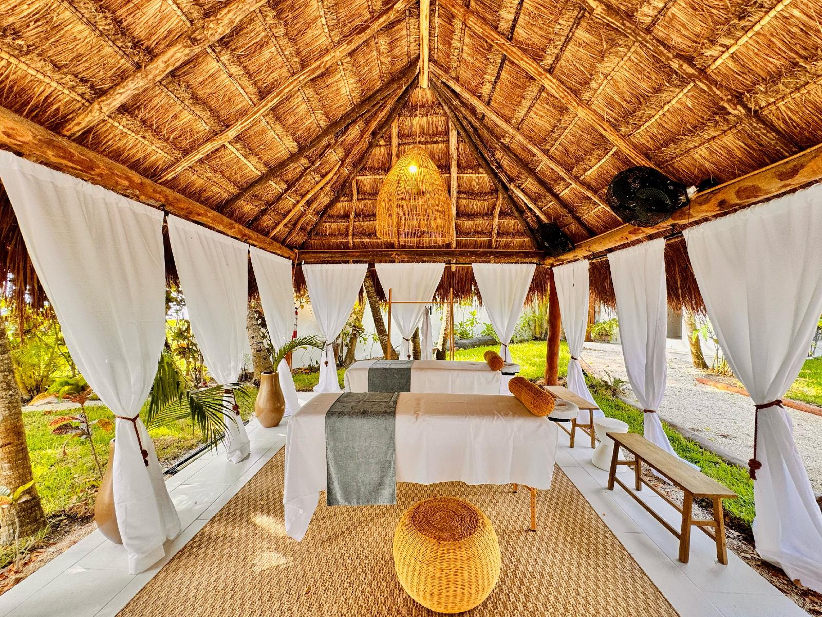Azulea Bacalar Hotel & Spa