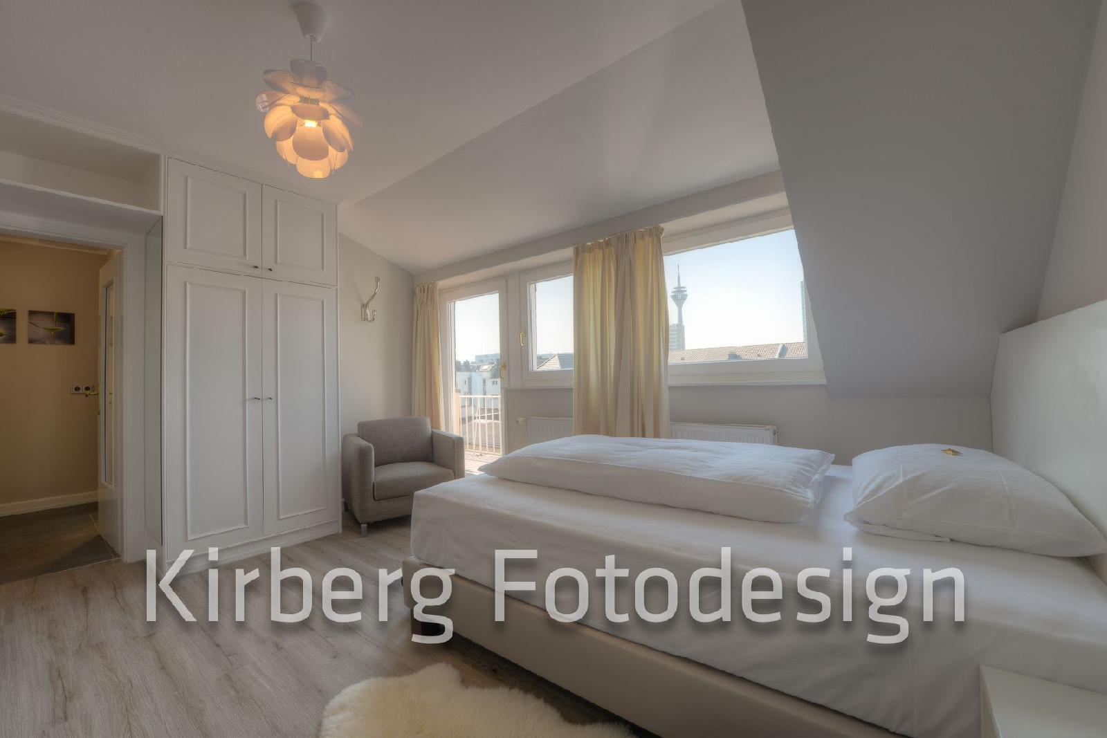 Living Am Carlsplatz