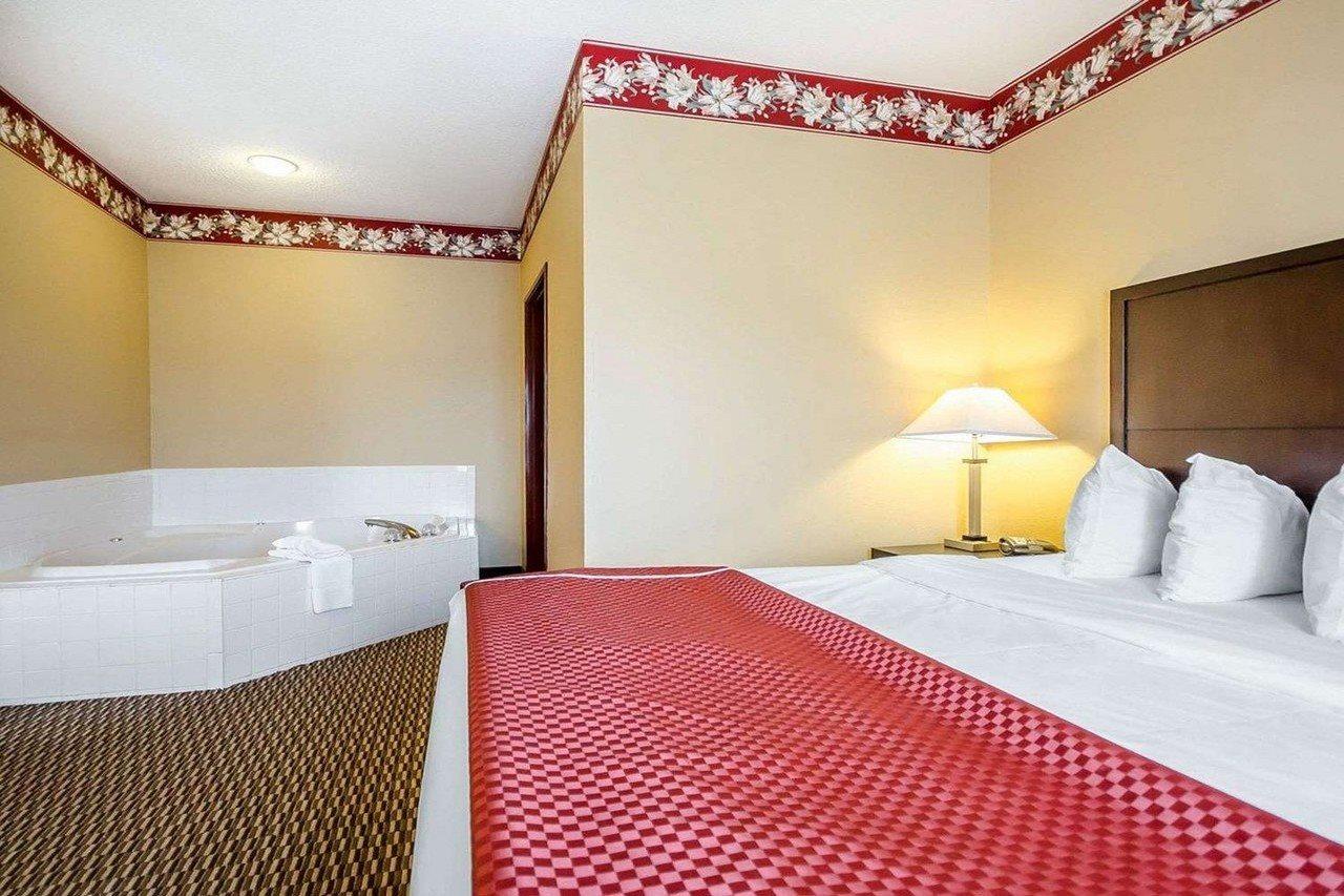 Spark By Hilton La Grange