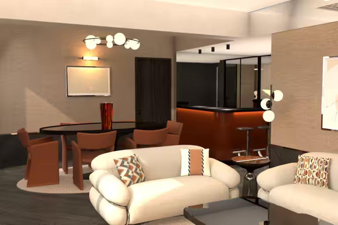 Adia Aluma Athens, Curio Collection By Hilton