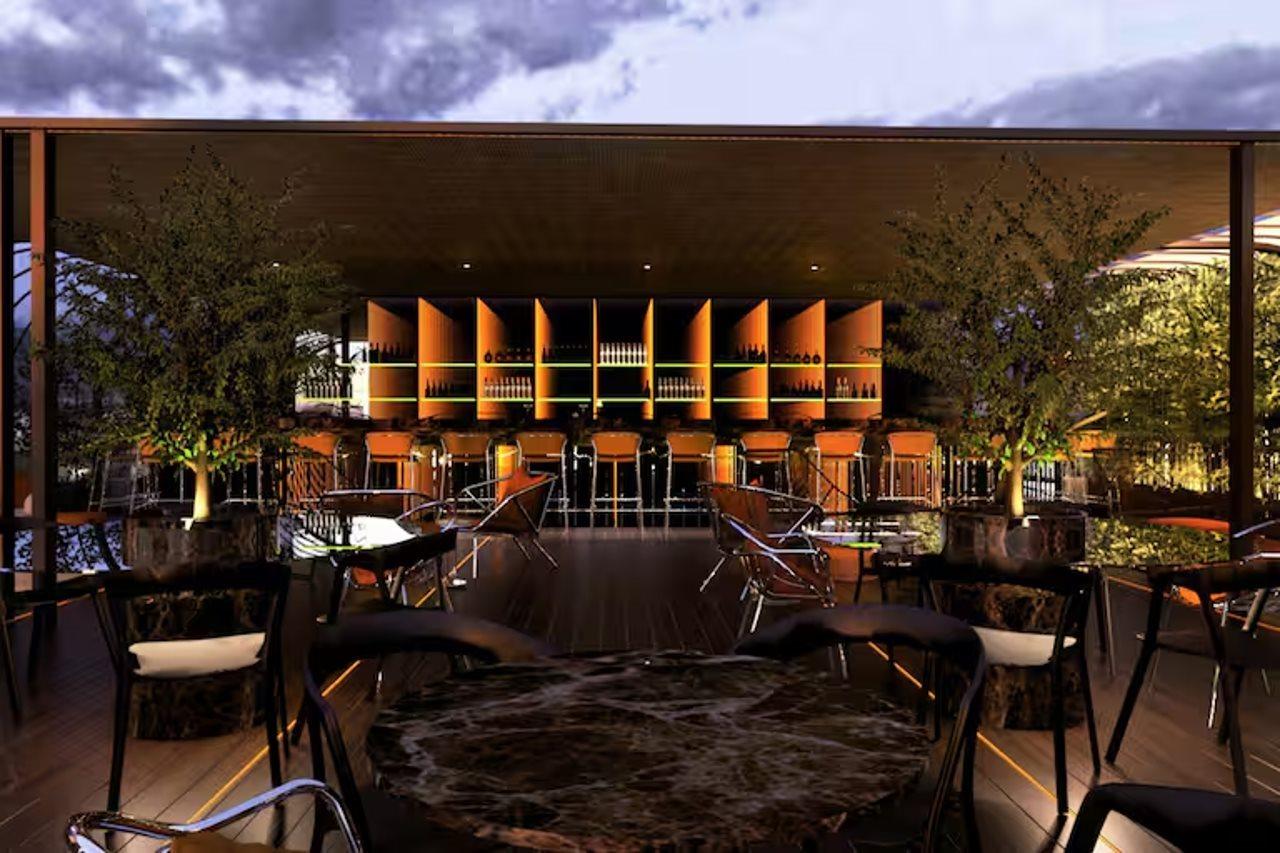 Adia Aluma Athens, Curio Collection By Hilton