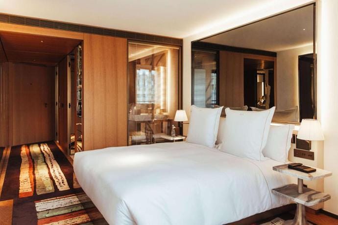 Sax Paris, Lxr Hotels & Resorts