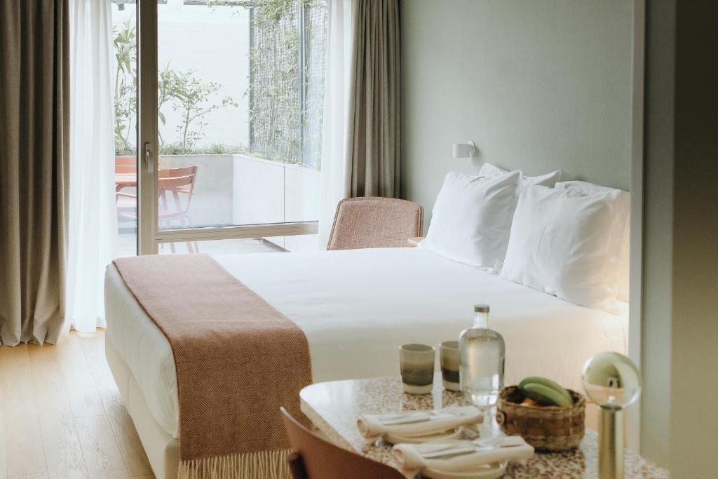 Nine Dots Azorean Art Boutique Hotel