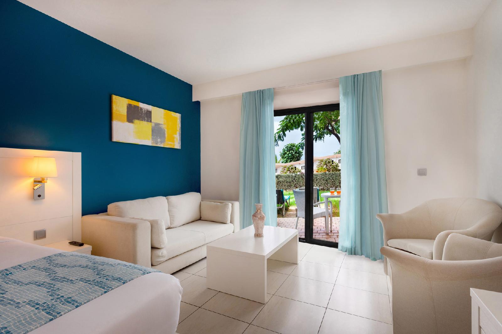 Meliá Laguna Beach (Only +16)