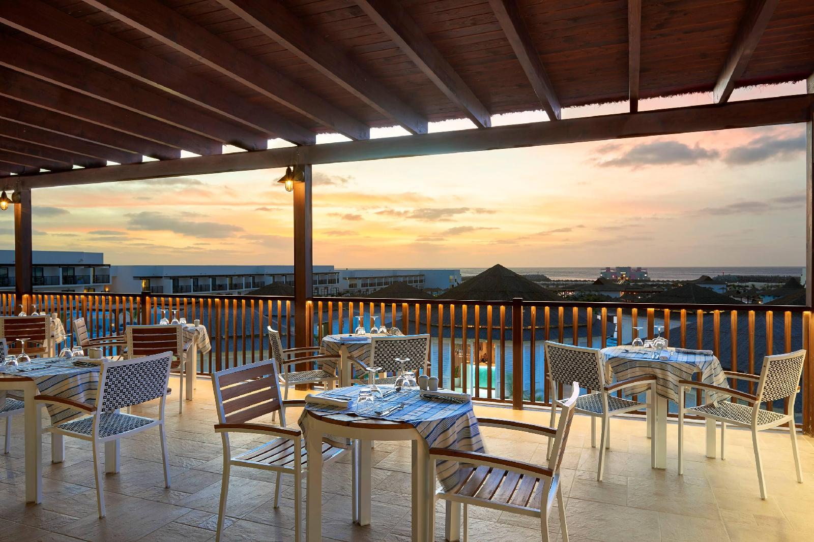 Meliá Laguna Beach (Only +16)