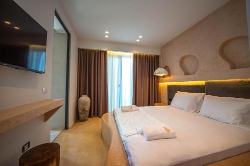 San Angelo Luxury Resort - Adults Only