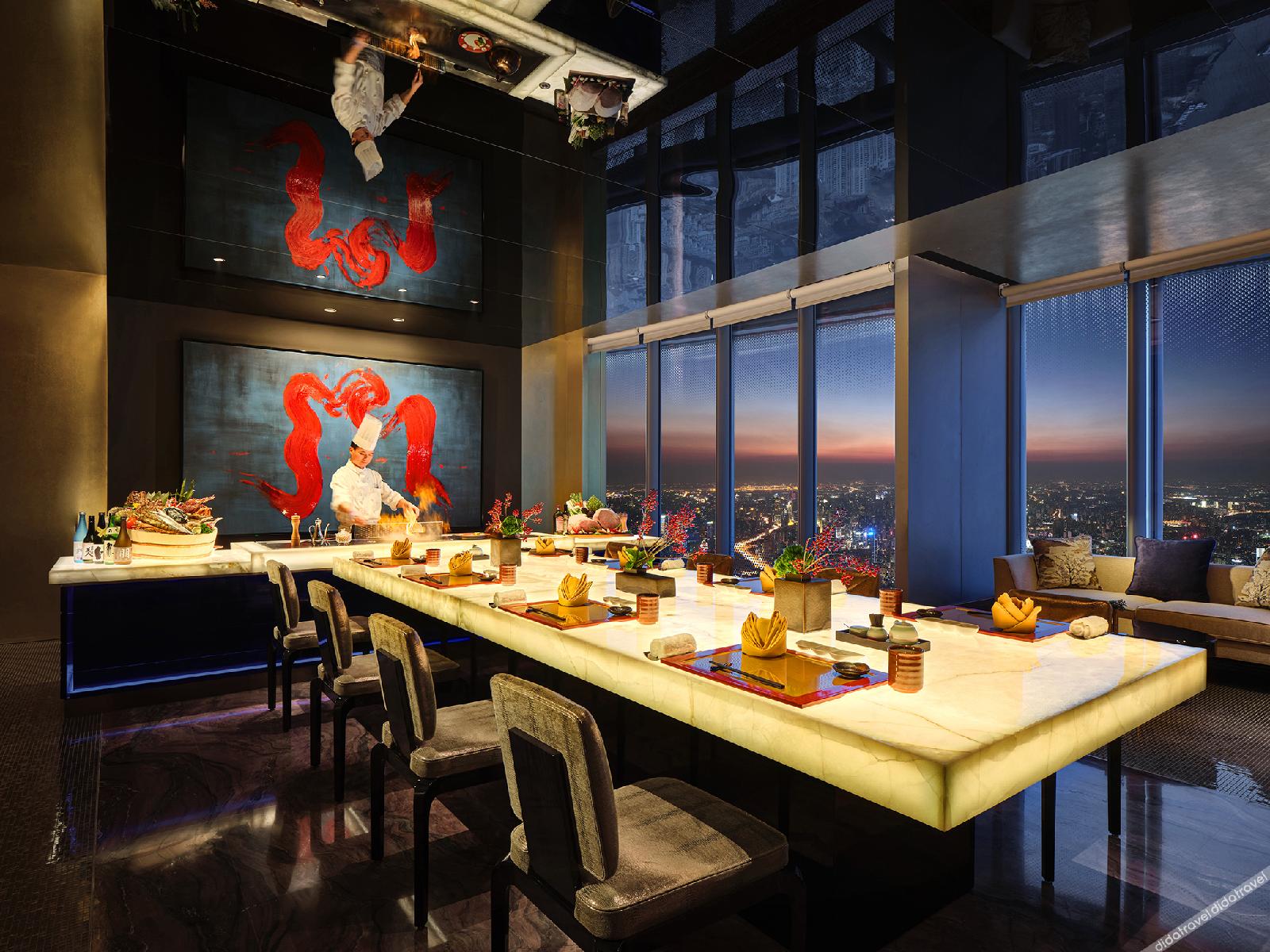 J Hotel Shanghai Tower