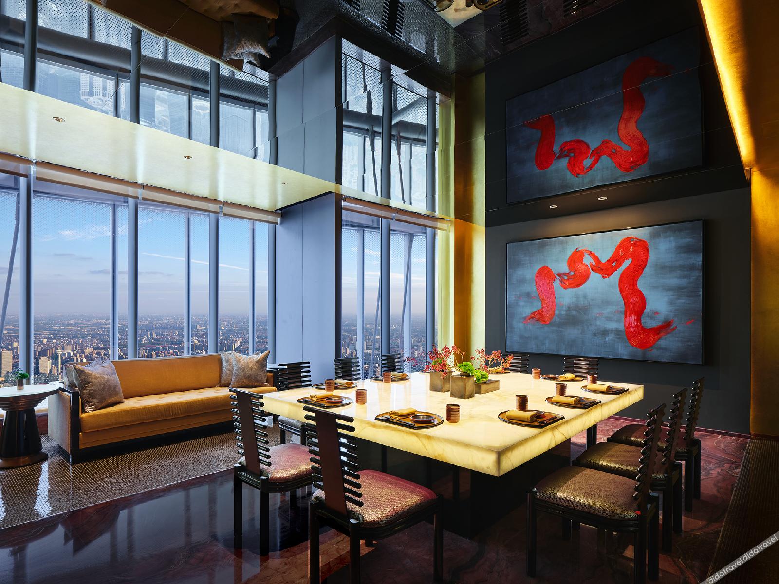 J Hotel Shanghai Tower