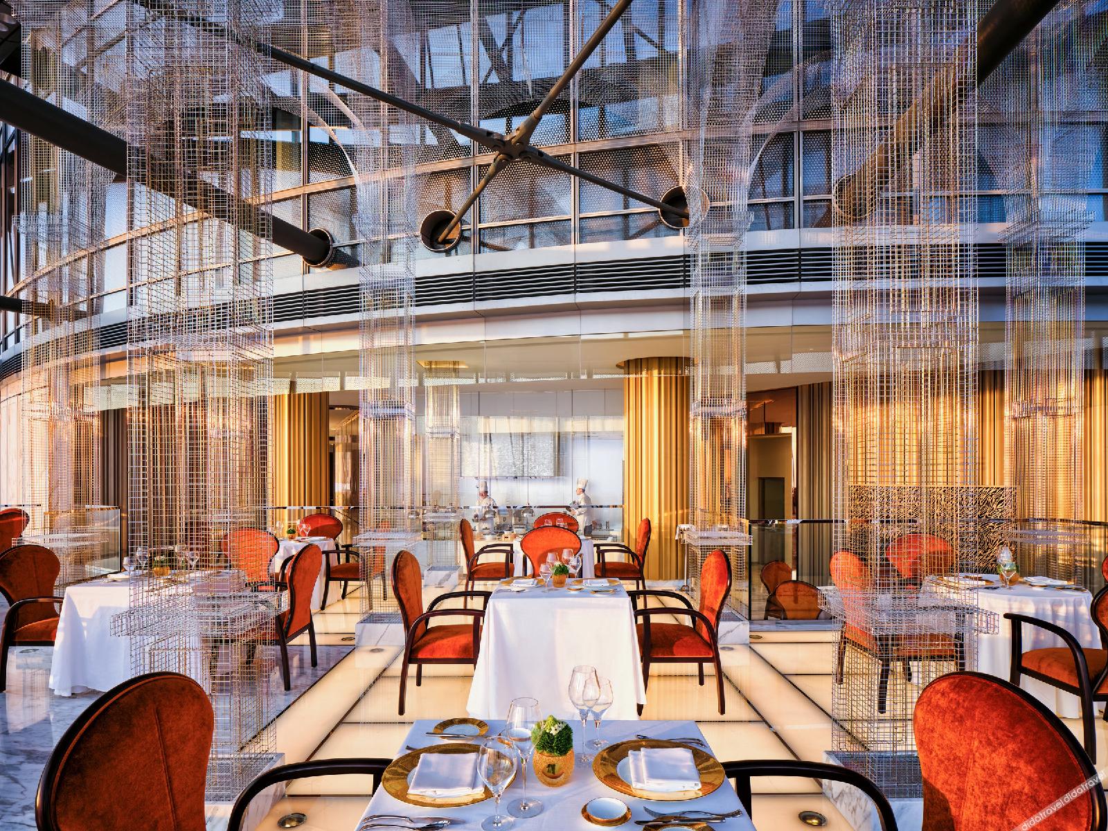 J Hotel Shanghai Tower