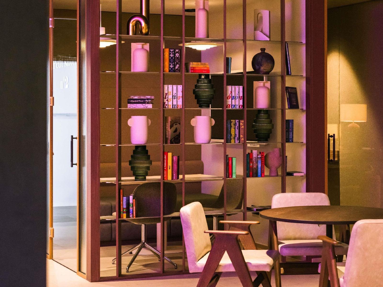 You Hotel Budapest - Handwritten Collection	