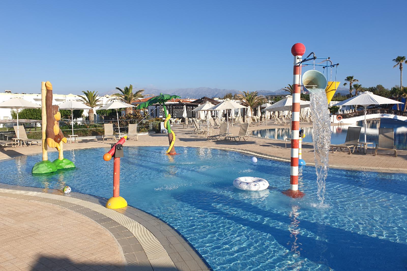 Atlantica Ocean Beach Resort