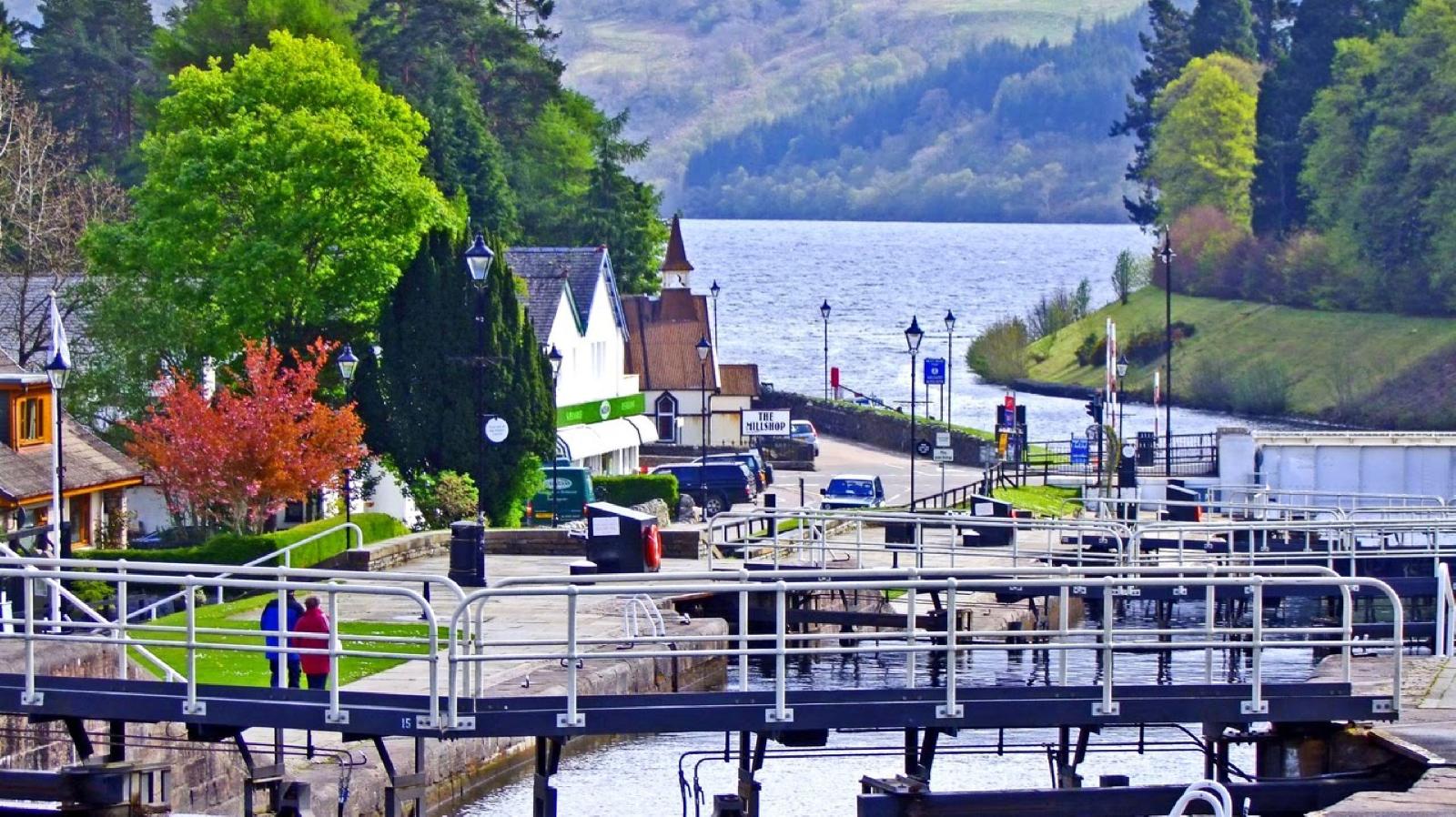 Loch Ness Gate House
