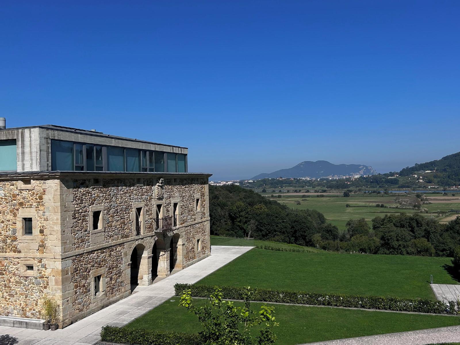 Hotel Pico Velasco