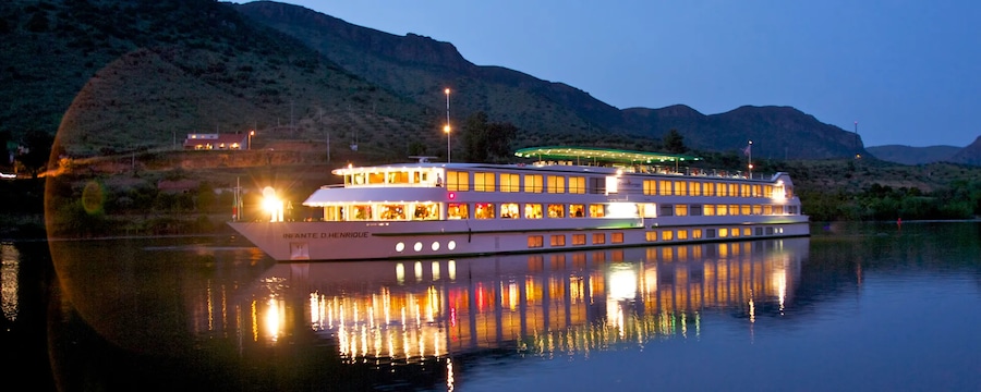 MS Infante don Henrique, CroisiEurope