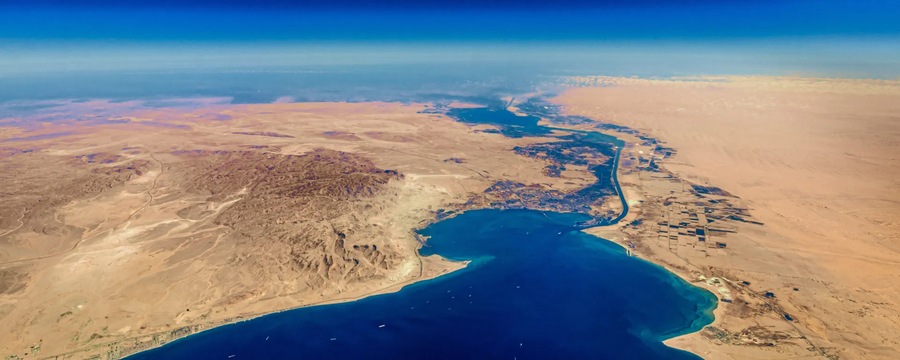 Cruceros por el Canal de Suez
